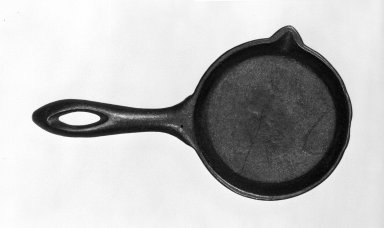 American. <em>Miniature Skillet</em>, Circa 1850. Iron, 3 in. (7.6 cm). Brooklyn Museum, Gift of Mrs. Bergen Glover, 61.81.4. Creative Commons-BY (Photo: Brooklyn Museum, 61.81.4_bw.jpg)