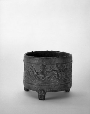  <em>Cylindrical Jar (Hill Jar with Cover Missing)</em>, 206 B.C.–220 C.E. Glazed pottery, 6 1/4 x 7 9/16 in. (15.8 x 19.2 cm). Brooklyn Museum, Gift of Mrs. John W. James, 61.83. Creative Commons-BY (Photo: Brooklyn Museum, 61.83_bw.jpg)