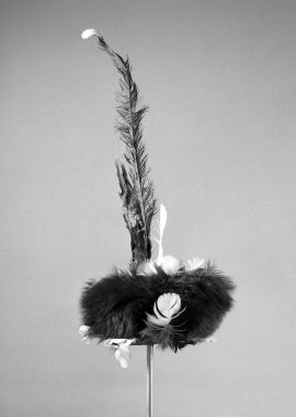  <em>Headdress</em>, 20th century. Feathers, fiber, 27 9/16 x 11 in. (70 x 28 cm). Brooklyn Museum, Gift of Stanley Ross, 62.55.7. Creative Commons-BY (Photo: Brooklyn Museum, 62.55.7_acetate_bw.jpg)