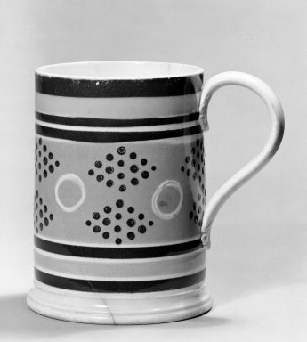  <em>Mug</em>. Earthenware Brooklyn Museum, Gift of Al Lewis, 63.93.8. Creative Commons-BY (Photo: Brooklyn Museum, 63.93.8_bw.jpg)