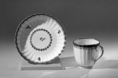  <em>Coffee Cups and Saucers, One of Set</em>, ca. 1795–1796. Porcelain, cup: 2 1/2 x 2 5/8 in. (6.4 x 6.7 cm). Brooklyn Museum, Anonymous gift, 64.241.49. Creative Commons-BY (Photo: Brooklyn Museum, 64.241.49_acetate_bw.jpg)