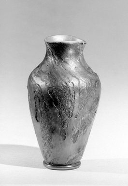 Tiffany Studios (1902-1932). <em>Vase</em>, ca. 1900. Opalescent glass, 5 3/8 in. (13.7 cm). Brooklyn Museum, Gift of Mrs. Anthony Tamburro in memory of her father, Rene de Quelin, 64.246.6. Creative Commons-BY (Photo: Brooklyn Museum, 64.246.6_acetate_bw.jpg)