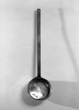  <em>Ladle</em>, ca. 1720. Brass, 4 5/8 x 17 1/2 in. (11.7 x 44.5 cm). Brooklyn Museum, Purchased with funds given by anonymous donors, 64.48.5. Creative Commons-BY (Photo: Brooklyn Museum, 64.48.5_acetate_bw.jpg)