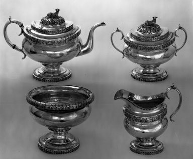 William Thomson (working 1809–1845). <em>Sugar Bowl</em>, ca. 1820. Silver, 7 7/8 x 9 1/4 in. (20 x 23.5 cm). Brooklyn Museum, Gift of Mrs. Chester Dale, 64.76.3. Creative Commons-BY (Photo: , 64.76.1-.4_bw.jpg)