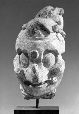  <em>Maya Sculpture</em>. Stucco Brooklyn Museum, A. Augustus Healy Fund, 64.96. Creative Commons-BY (Photo: Brooklyn Museum, 64.96_front_acetate_bw.jpg)