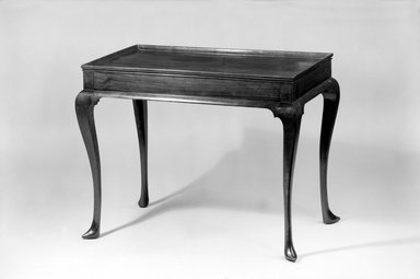 Attributed to Job Townsend. <em>Tea Table</em>, 1730–1740. Mahogany, 25 3/4 x 32 x 19 in. (65.4 x 81.3 x 48.3 cm). Brooklyn Museum, H. Randolph Lever Fund and Bequest of Samuel E. Haslett, 65.275. Creative Commons-BY (Photo: Brooklyn Museum, 65.275_acetate_bw.jpg)