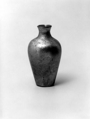 Tiffany Studios (1902-1932). <em>Bottle</em>, ca. 1901-1905. Opalescent glass, 3 x 1 3/4 x 1 3/4 in. (7.6 x 4.4 x 4.4 cm). Brooklyn Museum, Bequest of Laura L. Barnes, 67.120.62. Creative Commons-BY (Photo: Brooklyn Museum, 67.120.62_bw.jpg)