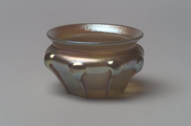 Tiffany Studios (1902-1932). <em>Salt Cellar</em>, ca. 1900-1920. Opalescent glass, 1 3/8 x 2 3/16 x 2 3/16 in. (3.5 x 5.6 x 5.6 cm). Brooklyn Museum, Bequest of Laura L. Barnes, 67.120.84. Creative Commons-BY (Photo: Brooklyn Museum, 67.120.84.jpg)