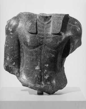  <em>Royal Torso</em>, 1759–1539 B.C.E. Granite, 20 1/2 x 20 1/2 x 9 13/16 in. (52 x 52 x 25 cm). Brooklyn Museum, Charles Edwin Wilbour Fund, 68.178. Creative Commons-BY (Photo: Brooklyn Museum, 68.178_front_acetate_bw_SL1.jpg)