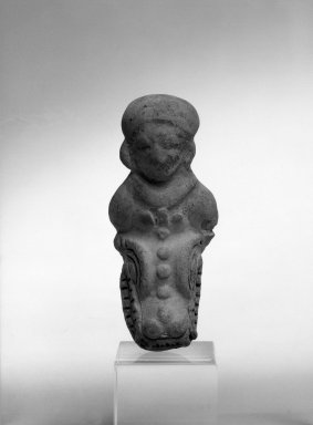  <em>Effigy Figure of a Human Being</em>. Clay Brooklyn Museum, Gift of Mr. and Mrs. Marvin Cassell, 68.215.2. Creative Commons-BY (Photo: Brooklyn Museum, 68.215.2_view1_bw.jpg)
