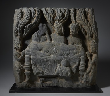  <em>Gandhara Lintel Frieze</em>, ca. 3rd century. Grey Schist, 13 1/4 × 14 1/2 × 3 1/4 in. (33.7 × 36.8 × 8.3 cm). Brooklyn Museum, Gift of Mr. and Mrs. Paul E. Manheim, 69.125.8. Creative Commons-BY (Photo: Brooklyn Museum, 69.125.8_PS11.jpg)