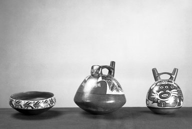 Nasca. <em>Bowl</em>. Ceramic, pigment, Diam: 4 15/16 in. (12.6 cm). Brooklyn Museum, Gift of Ernest Erickson, 70.177.20. Creative Commons-BY (Photo: , 70.177.24_86.224.13_70.177.20_acetate_bw.jpg)