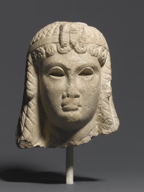  <em>Head of a Queen</em>, 305-30 B.C.E. Marble, 5 5/16 x 4 5/16 x 4 3/4 in. (13.5 x 11 x 12 cm). Brooklyn Museum, Charles Edwin Wilbour Fund, 71.12. Creative Commons-BY (Photo: Brooklyn Museum, 71.12_front_PS1.jpg)