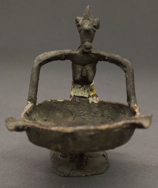 Fon. <em>Ashtray</em>, 20th century. Copper alloy, height: 4 3/4 in. Brooklyn Museum, Gift of S. Schwartz, 71.210.1. Creative Commons-BY (Photo: Brooklyn Museum, 71.210.1_PS10.jpg)