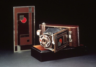 Ingraham Company. <em>Box with Lid</em>, ca. 1930. Cedar, steel plate, 2 1/2 x 8 7/8 x 4 3/4 in. (6.4 x 22.5 x 12.1 cm). Brooklyn Museum, H. Randolph Lever Fund, 72.18c-d. Creative Commons-BY (Photo: , 72.18a_c-d.jpg)