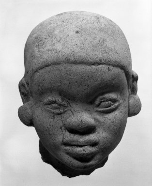  <em>Human Head with Enlarged Skull</em>. Clay Brooklyn Museum, Gift of Mr. and Mrs. Richard P. Valelly, 73.156.5. Creative Commons-BY (Photo: Brooklyn Museum, 73.156.5_bw.jpg)
