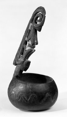  <em>Ladle</em>, late 19th-early 20th century. Gourd, wood, pigment, fiber, 10 x 5 x 4 1/2 in. (25.4 x 12.7 x 11.4 cm). Brooklyn Museum, Gift of Mr. and Mrs. John A. Friede, 74.212.3. Creative Commons-BY (Photo: Brooklyn Museum, 74.212.3_bw.jpg)