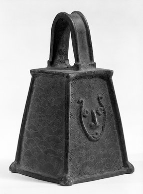 Edo. <em>Bell</em>, 19th century. Copper alloy, 5 1/4 x 3 x 3 in. (13.3 x 7.6 x 7.6 cm). Brooklyn Museum, Gift of Marcia and John Friede, 75.151.2. Creative Commons-BY (Photo: Brooklyn Museum, 75.151.2_bw.jpg)