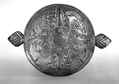 <em>Saucer-Dish</em>, 1662-1663. Silver, 1 1/2 x 6 in. (3.8 x 15.2 cm). Brooklyn Museum, Gift of Donald S. Morrison, 75.162.2. Creative Commons-BY (Photo: Brooklyn Museum, 75.162.2_bw.jpg)