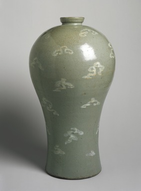  <em>Vase</em>, 12th century. Porcelaneous stoneware with celadon glaze, Height: 13 5/16 in. (33.8 cm). Brooklyn Museum, Gift of Antoinette M. Kraushaar, 76.43. Creative Commons-BY (Photo: Brooklyn Museum, 76.43_edited_SL1.jpg)