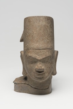  <em>Head of Vishnu</em>, 7th century. Sandstone, 5 7/8 x 2 15/16 in. (14.9 x 7.5 cm). Brooklyn Museum, Gift of Mrs. Henry L. Moses, 76.44. Creative Commons-BY (Photo: Brooklyn Museum, 76.44_overall_PS11.jpg)