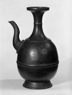  <em>Kundika (Buddhist Ritual Water Sprinkler) Vessel</em>, 16th century. Bronze, 10 1/2 × 7 × 6 in. (26.7 × 17.8 × 15.2 cm). Brooklyn Museum, Gift of Dr. and Mrs. Stanley L. Wallace, 77.141. Creative Commons-BY (Photo: Brooklyn Museum, 77.141_bw.jpg)