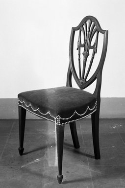  <em>Side Chair</em>, ca. 1800. Hepplewhite mahogany, 38 3/4 x 21 3/4 x 17 1/2 in. (98.4 x 55.2 x 44.5 cm). Brooklyn Museum, H. Randolph Lever Fund, 77.48.3. Creative Commons-BY (Photo: Brooklyn Museum, 77.48.3_threequarter_acetate_bw.jpg)