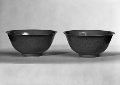  <em>Pair of Bowls</em>, 1722–1735. Porcelain with monochrome glaze, height: 2 1/2 in. (6.3 cm); diameter: 5 3/8 in. (13.7 cm). Brooklyn Museum, Bequest of Helen Babbott Sanders, 78.146.2. Creative Commons-BY (Photo: Brooklyn Museum, 78.146.2_bw.jpg)