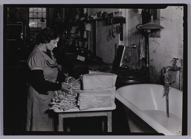 Lewis Wickes Hine (American, 1874-1940). <em>[Untitled] (Women Preparing Thread)</em>, 1936-1937. Gelatin silver print, 4 3/4 x 7 1/4 in.  (12.1 x 18.4 cm). Brooklyn Museum, Gift of the National Archives, 79.143.78 (Photo: Brooklyn Museum, 79.143.78_PS20.jpg)