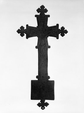 Amhara. <em>Hand Cross (mäsqäl)</em>, 19th or 20th century. Copper alloy, 10 1/4 x 5 1/8 in. (26.0 x 13.0 cm). Brooklyn Museum, Gift of Franklin H. Williams, 79.237.3. Creative Commons-BY (Photo: Brooklyn Museum, 79.237.3_bw.jpg)