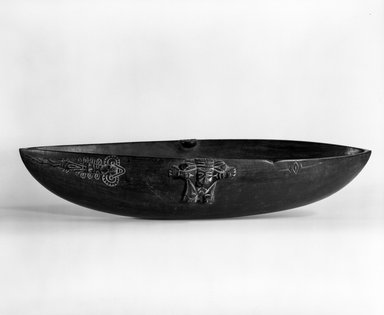  <em>Bowl</em>, 20th century. Wood, lime, 3 1/4 x 19 1/2 x 8 1/4 in. (8.3 x 49.5 x 21 cm). Brooklyn Museum, Gift of Mrs. Donald M. Oenslager, 80.31.10. Creative Commons-BY (Photo: Brooklyn Museum, 80.31.10_bw.jpg)