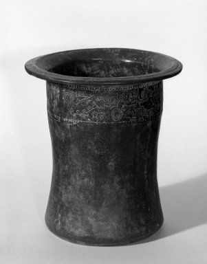  <em>Food Bowl</em>, 13th-14th century. Bronze, 3 x 8 1/4 in. (7.6 x 21 cm). Brooklyn Museum, Gift of Dr. Joel Canter, 81.278.4. Creative Commons-BY (Photo: Brooklyn Museum, 81.278.4_bw.jpg)