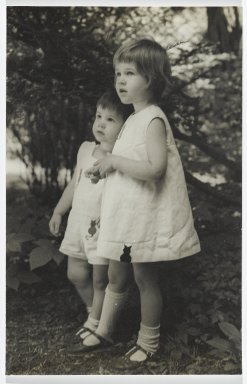 Consuelo Kanaga (American, 1894–1978). <em>[Untitled] (Brother and Sister)</em>. Gelatin silver print, 6 3/4 x 4 3/8 in. (17.1 x 11.1 cm). Brooklyn Museum, Gift of Wallace B. Putnam from the Estate of Consuelo Kanaga, 82.65.295 (Photo: Brooklyn Museum, 82.65.295_PS2.jpg)