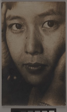 Consuelo Kanaga (American, 1894-1978). <em>(Eiko Yamazawa?)</em>, mid-late 1920s. Toned gelatin silver print with graphite, 7 1/4 x 4 1/2 in. (18.4 x 11.4 cm). Brooklyn Museum, Gift of Wallace B. Putnam from the Estate of Consuelo Kanaga, 82.65.299 (Photo: Brooklyn Museum, 82.65.299_overall_PS20.jpg)