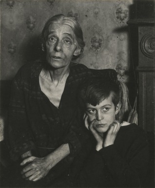 Consuelo Kanaga (American, 1894-1978). <em>The Widow Watson (New York)</em>, 1922-1924. Gelatin silver photograph, Image: 3 1/2 x 3 in. (8.9 x 7.6 cm). Brooklyn Museum, Gift of Wallace B. Putnam from the Estate of Consuelo Kanaga, 82.65.450 (Photo: Brooklyn Museum, 82.65.450_PS2.jpg)