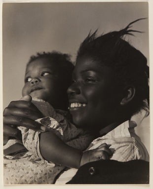 Consuelo Kanaga (American, 1894-1978). <em>Young Mother with Baby Girl, Florida</em>, 1950. Gelatin silver print, frame: 22 13/16 × 16 13/16 × 1 1/2 in. (57.9 × 42.7 × 3.8 cm). Brooklyn Museum, Gift of Wallace B. Putnam from the Estate of Consuelo Kanaga, 82.65.455 (Photo: Brooklyn Museum, 82.65.455_PS20.jpg)