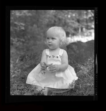 Consuelo Kanaga (American, 1894-1978). <em>[Untitled]</em>. Negative, 2 1/4 x 2 1/4 in. (5.7 x 5.7 cm). Brooklyn Museum, Gift of Wallace B. Putnam from the Estate of Consuelo Kanaga, 82.65.707 (Photo: Brooklyn Museum, 82.65.707.jpg)