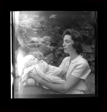 Consuelo Kanaga (American, 1894–1978). <em>[Untitled]</em>. Negative, 3 1/8 x 4 1/4 in. (7.9 x 10.8 cm). Brooklyn Museum, Gift of Wallace B. Putnam from the Estate of Consuelo Kanaga, 82.65.751 (Photo: Brooklyn Museum, 82.65.751.jpg)