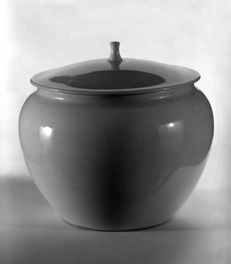 Tomimoto Kenkichi (Japanese, 1886–1963). <em>Vase with Cover</em>, ca. 1950. Porcelain, 6 1/4 x 6 3/4 in. (15.9 x 17.1 cm). Brooklyn Museum, Designated Purchase Fund, 83.121a-b. Creative Commons-BY (Photo: Brooklyn Museum, 83.121a-b_bw.jpg)