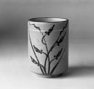 Nakazato Sangen (Japanese). <em>E-Karatsu Ware Yunomi (Cup for Green Tea)</em>, 1980. Ceramic, 3 3/8 x 2 1/2 in. (8.6 x 6.4 cm). Brooklyn Museum, Gift of Robert S. Anderson, 84.244.6. Creative Commons-BY (Photo: Brooklyn Museum, 84.244.6_bw.jpg)