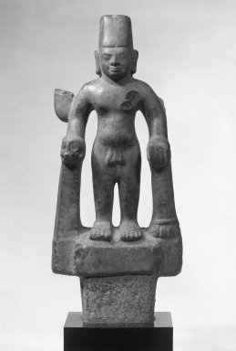  <em>Standing Vishnu</em>, ca. 7th century. Gray-green sandstone, 12 3/4 in. (32.4 cm). Brooklyn Museum, Gift of Robert H. Ellsworth in memory of Christian Humann, 84.248. Creative Commons-BY (Photo: Brooklyn Museum, 84.248_bw.jpg)