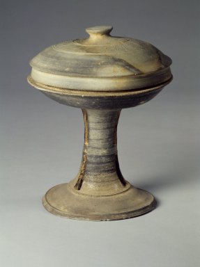  <em>Pedestal Bowl with Lid</em>, first half of the 5th century. Stoneware, Height: 6 5/16 in. (16 cm). Brooklyn Museum, Gift of Dr. Kenneth Rosenbaum, 84.266.4a-b. Creative Commons-BY (Photo: Brooklyn Museum, 84.266.4a-b_closed.jpg)