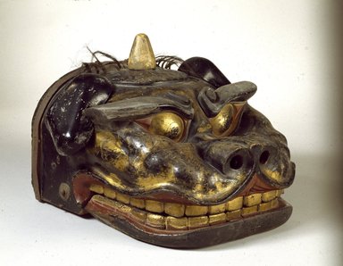  <em>Lion Mask</em>, 19th century. Polychromed wood, 11 1/2 x 18 x 18 in. (29.2 x 45.7 x 45.7 cm). Brooklyn Museum, Designated Purchase Fund, 85.169. Creative Commons-BY (Photo: Brooklyn Museum, 85.169_slide_SL3.jpg)