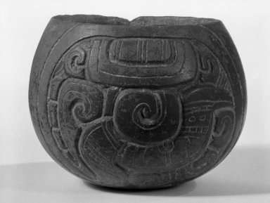 Maya. <em>Bowl</em>, ca. 400-500. Clay, 4 x 5 1/2in. (10.2 x 14cm). Brooklyn Museum, Gift of Frederic Zeller, 85.262.1. Creative Commons-BY (Photo: Brooklyn Museum, 85.262.1_view2_bw.jpg)