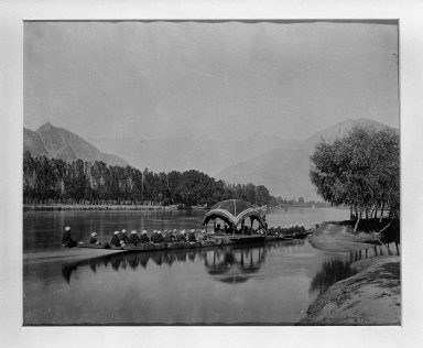 Samuel Bourne (British, 1834-1912). <em>Print from "Views of India,"</em> 1862-1872. Albumen silver photograph, 9 x 11 in. (22.9 x 27.9 cm). Brooklyn Museum, Gift of Matthew Dontzin, 85.274.12 (Photo: Brooklyn Museum, 85.274.12_bw.jpg)