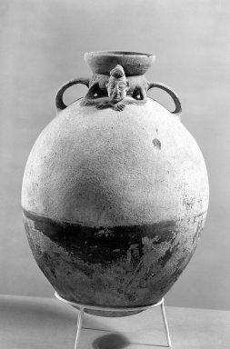 Chancay. <em>Jar</em>, 1000-1400. Ceramic, slip, 15 15/16 x 4 1/8 in. Brooklyn Museum, Gift of the Ernest Erickson Foundation, Inc., 86.224.135. Creative Commons-BY (Photo: Brooklyn Museum, 86.224.135_bw_acetate.jpg)