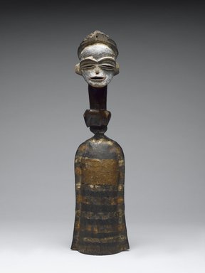 Tsogho. <em>Gong (Mokenge)</em>, 19th or 20th century. Iron, wood, paint, 16 3/4in. (42.5cm). Brooklyn Museum, Gift of the Ernest Erickson Foundation, Inc., 86.224.146. Creative Commons-BY (Photo: Brooklyn Museum, 86.224.146_front_PS6.jpg)