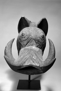 Bwa. <em>Warthog Mask</em>, 20th century. Wood, pigment, 16 1/4 x 11 1/2 x 8 in.  (41.3 x 29.2 x 20.3 cm). Brooklyn Museum, Gift of Gerald and Leona Shapiro, 88.191.3. Creative Commons-BY (Photo: Brooklyn Museum, 88.191.3_bw.jpg)