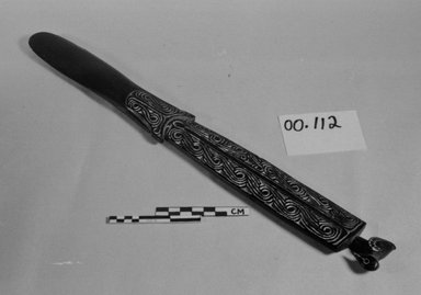  <em>Lime Spatula (Kena)</em>. Wood, lime, 1 3/4 x 17 5/16 in. (4.5 x 44 cm). Brooklyn Museum, Brooklyn Museum Collection, 00.112. Creative Commons-BY (Photo: Brooklyn Museum, CUR.00.112_bw.jpg)