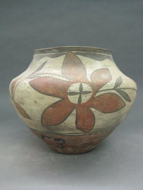 Pueblo, Keres. <em>Water Jar</em>. Clay, slip Brooklyn Museum, By exchange, 01.1535.2168. Creative Commons-BY (Photo: Brooklyn Museum, CUR.01.1535.2168_view1.jpg)